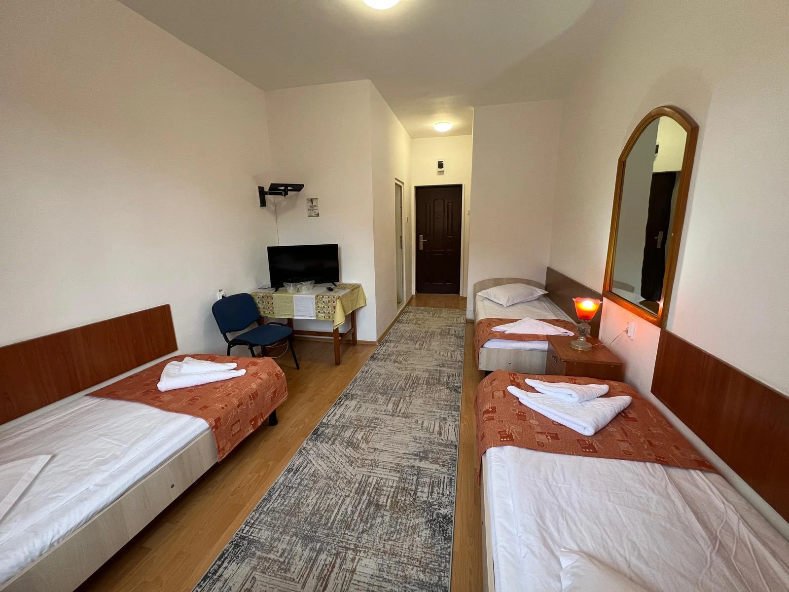 Imagine din Camera Triplă